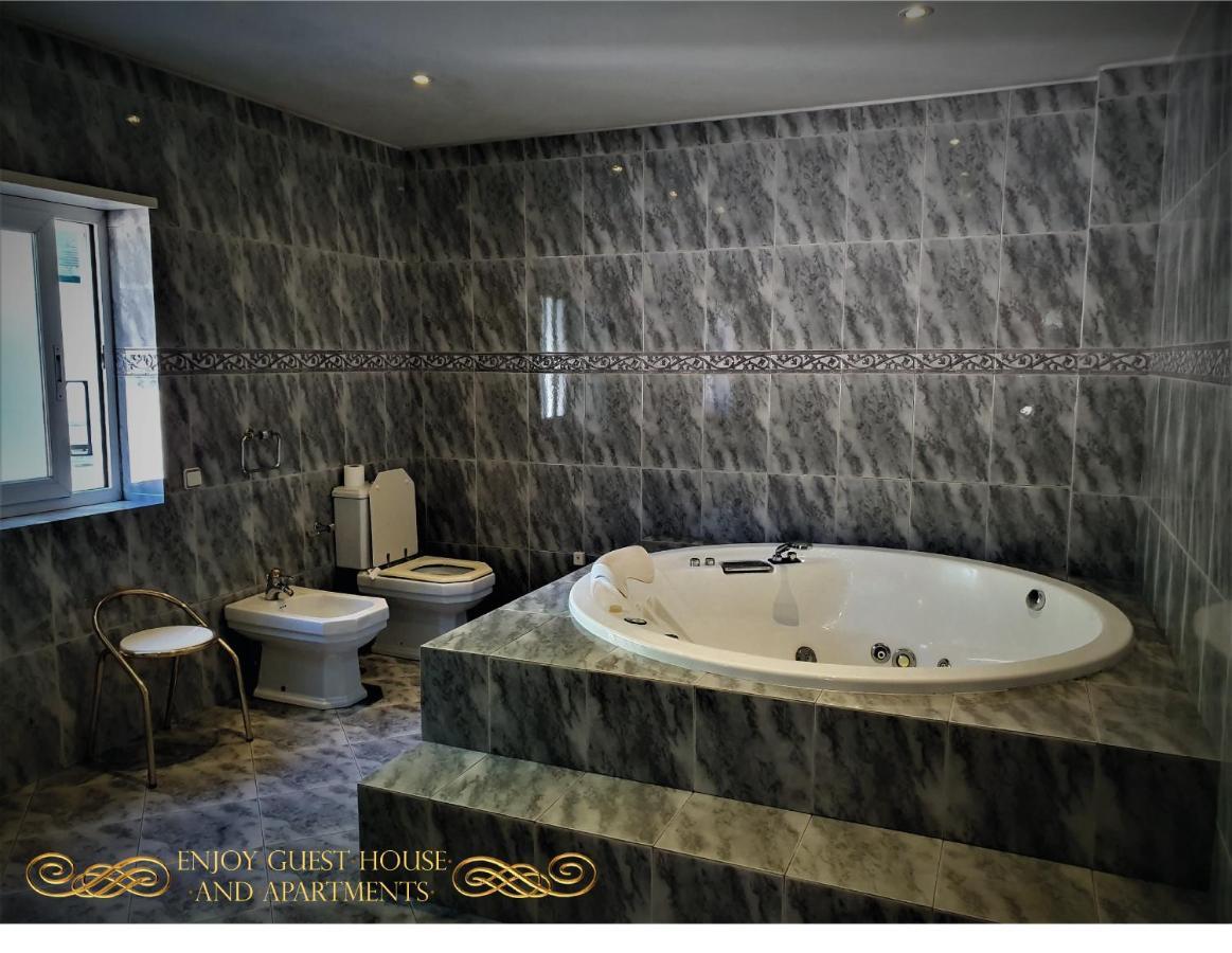 Enjoy Guest House Gmr Guimaraes Bagian luar foto